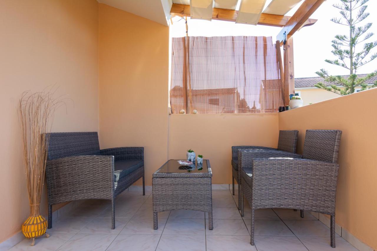 Oula Maisonettes Suites Kávosz Kültér fotó