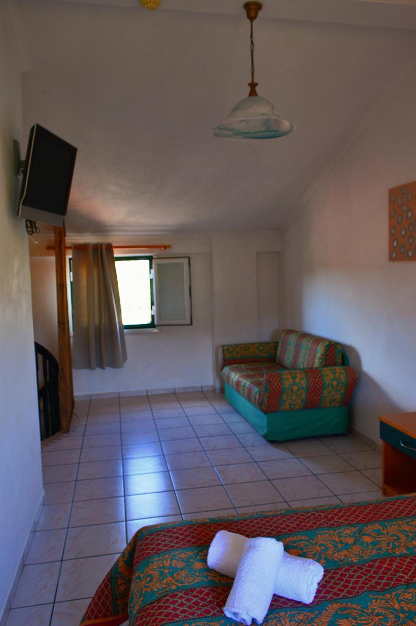 Oula Maisonettes Suites Kávosz Kültér fotó