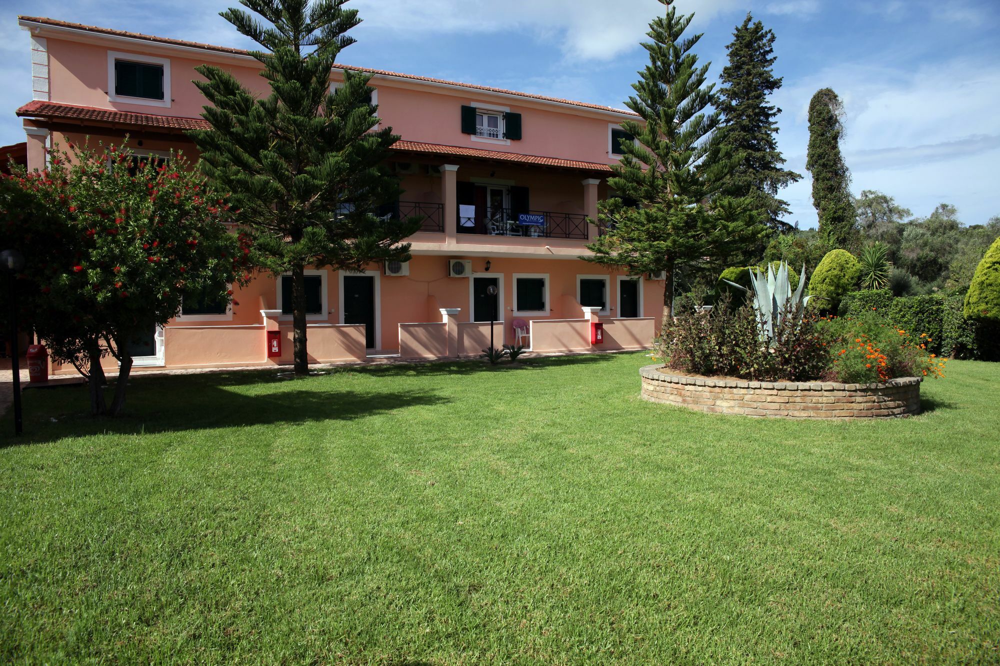 Oula Maisonettes Suites Kávosz Kültér fotó